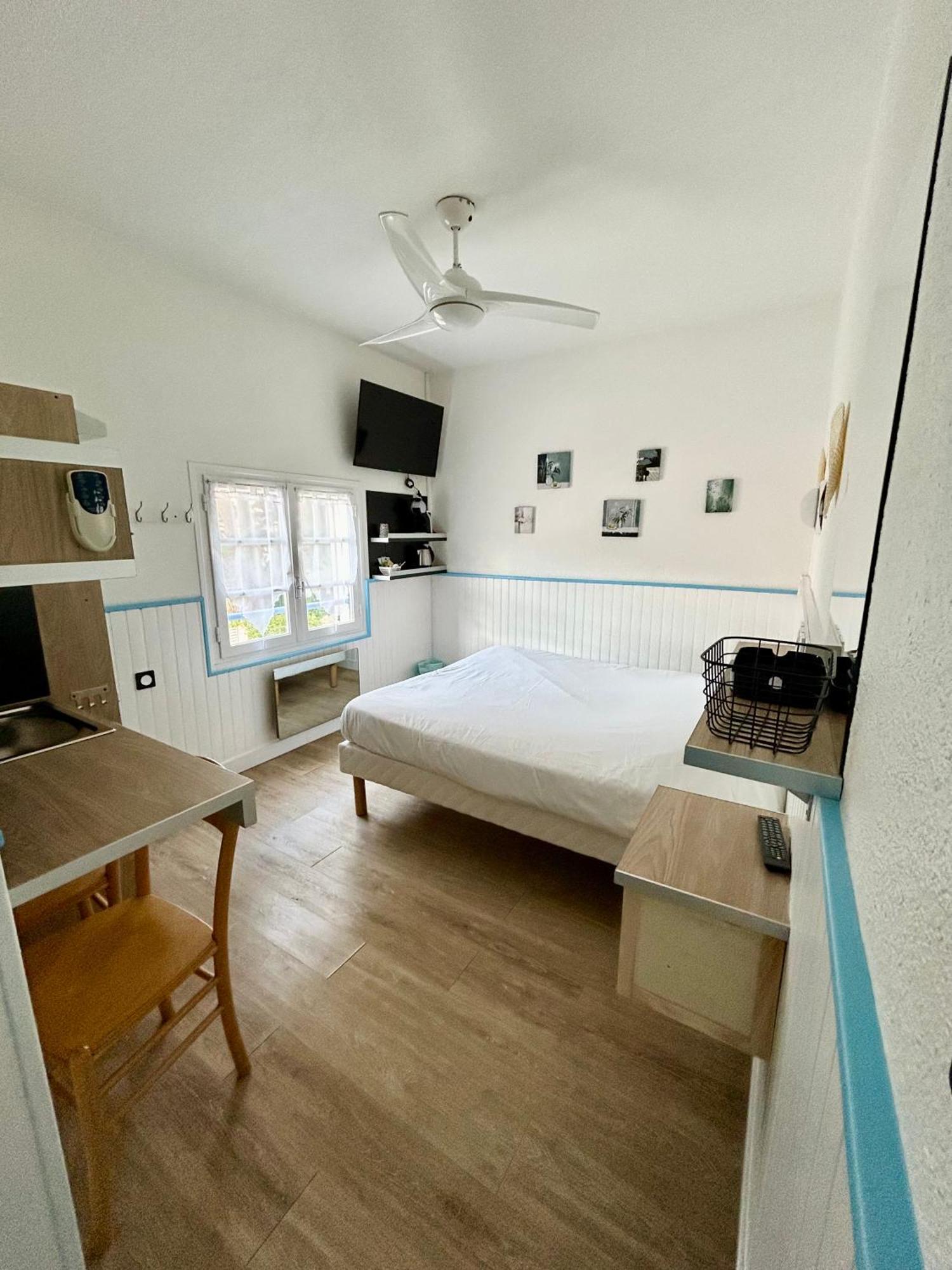 Hotel Oasis Argeles-sur-Mer Ngoại thất bức ảnh